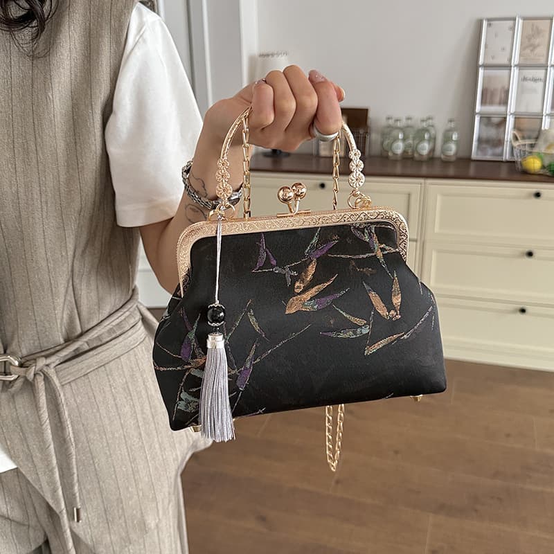 Cross-border new Chinese style literary and national style satin print bag paired with Hanfu horse skirt cheongsam cross-body handbag