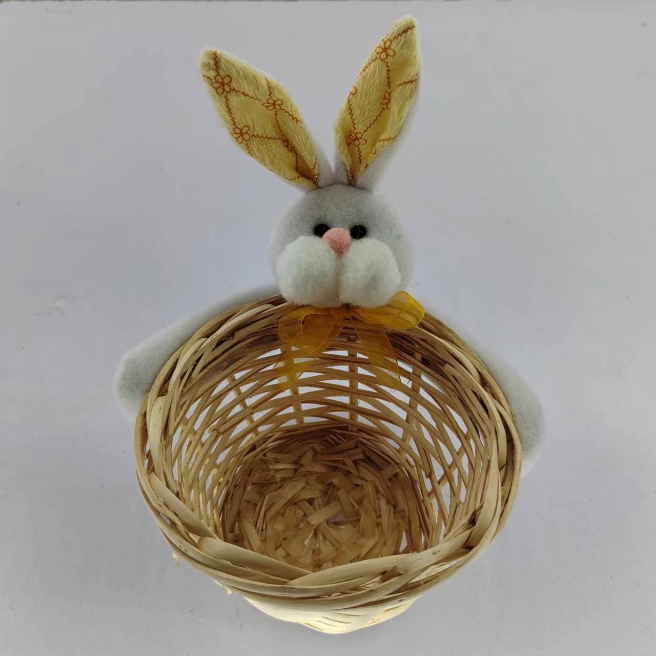 Cross-border Cartoon Handwoven Willow Bunny Holding Baskets for Easter, Home Storage and Decoration