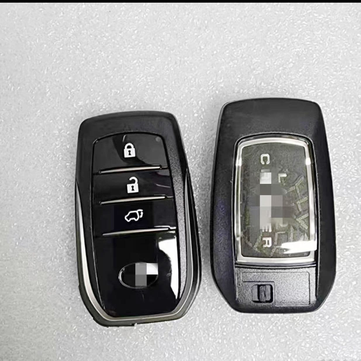 Suitable for Toyota car remote control Highlander Prado domineering RAV4 Camry Reiz Crown Ralink key shell
