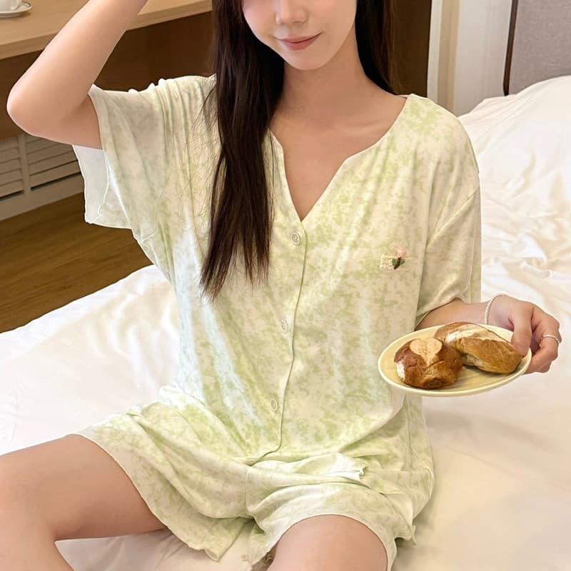 Padded Bra Sleepwear Women's Summer Embroidered V-Neck Cardigan Short Sleeve Shorts Set, Casual Loose Ins Loungewear for Teen Girls