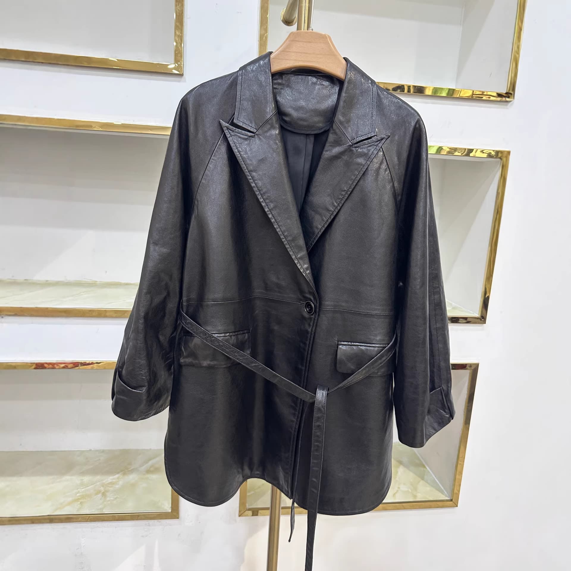 2026 new autumn Korean style fashion versatile suit collar long-sleeved leather jacket women's loose slimming top