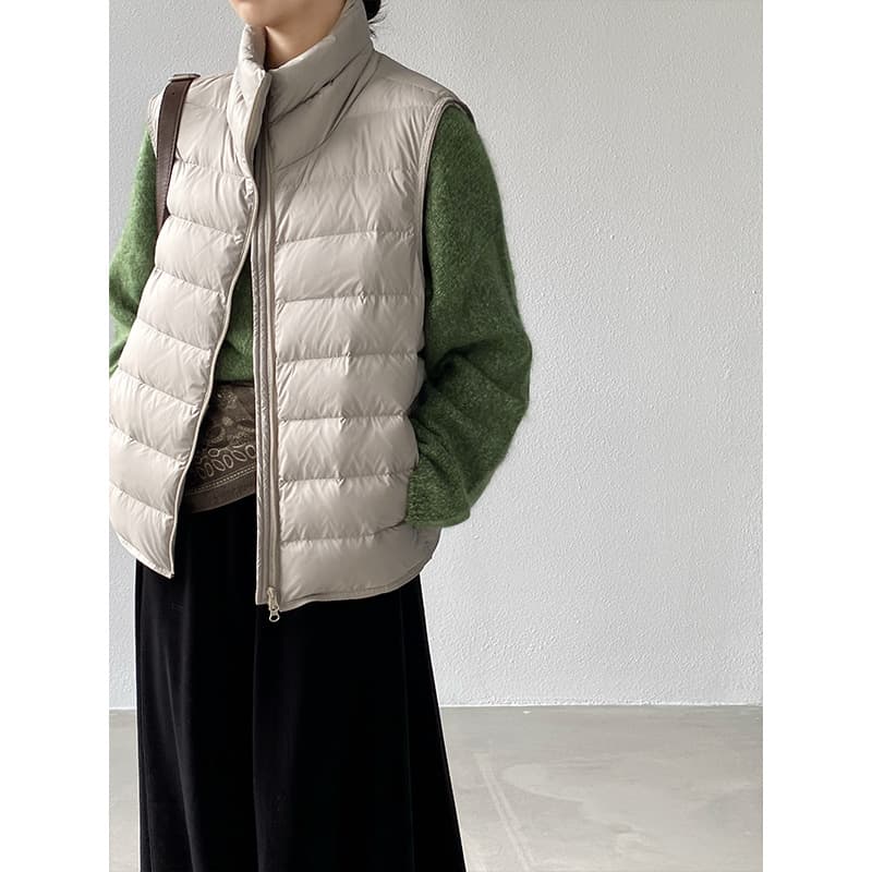 Jiangzuo Korean Style Stand-up Collar Ribbed Down Jacket Vest for Women, 2025 Hot Super Stylish 90% White Duck Down Jacket 6377