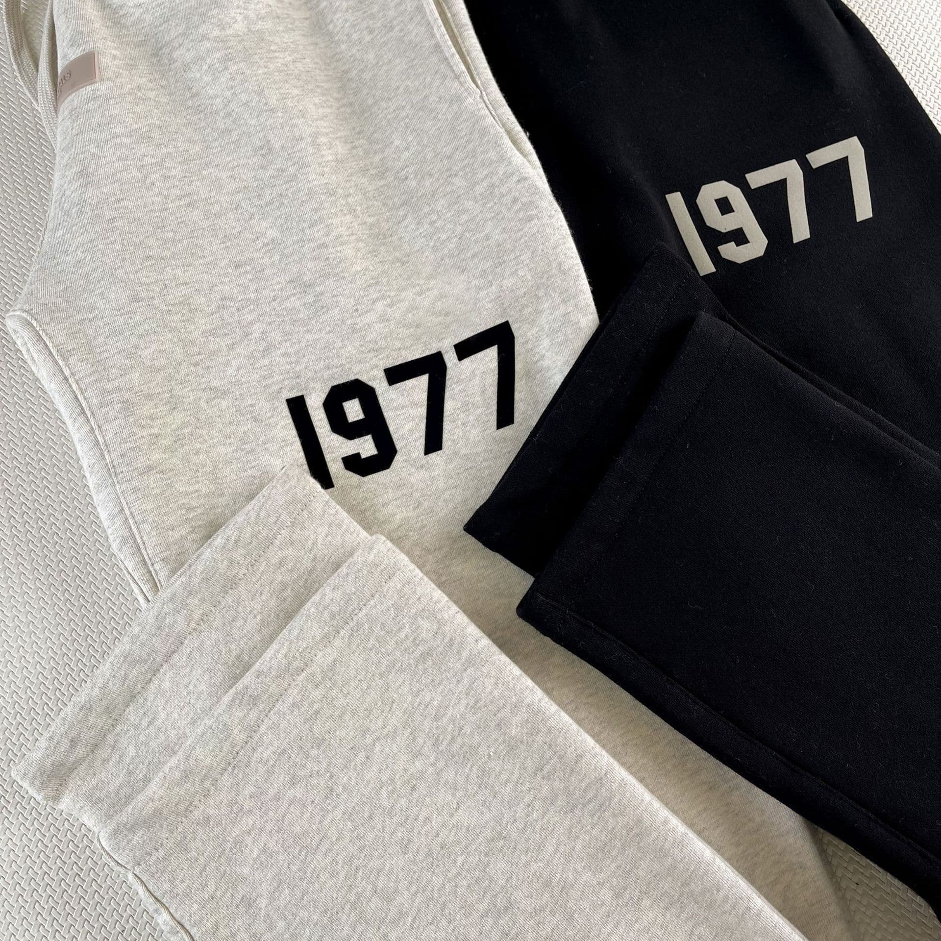 Fog Straight Leg Pants Flocked 1977 Loose Drawstring Long Pants Youth High Street Casual Sweatpants Autumn/Winter Sport Pants Trendy Men