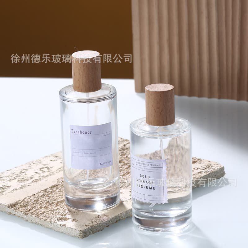 Clear Glass Perfume Bottle 30ml 50ml 100ml Cosmetic Packaging Bottle Glass Spray Bottle Wooden Cap Perfume Bottle