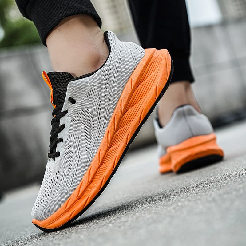 Cross-border new men's shoes, sports and casual shoes, breathable mesh outdoor sports shoes, non-slip soft soles, fly weave