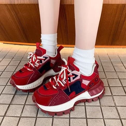 Fashion trendy color-blocked sneakers 2026 new Korean version thick-soled heightening dad shoes showing feet small retro women's shoes
