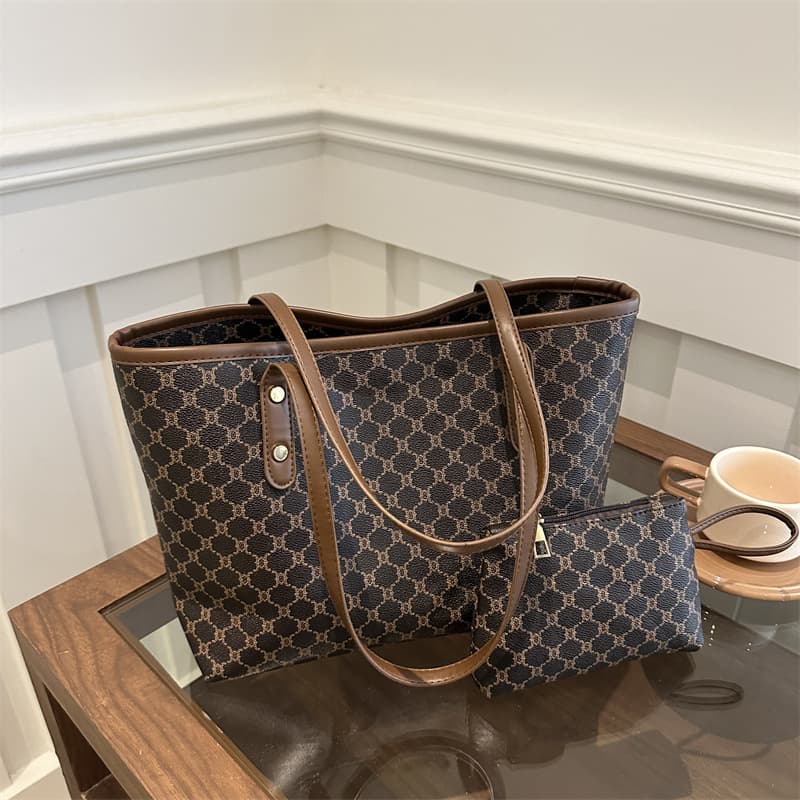 Commuter Personalized Large Capacity Tote Bag Women's 2024 Winter New Beautiful Niche Trendy Shoulder Bag Cross-border Women's