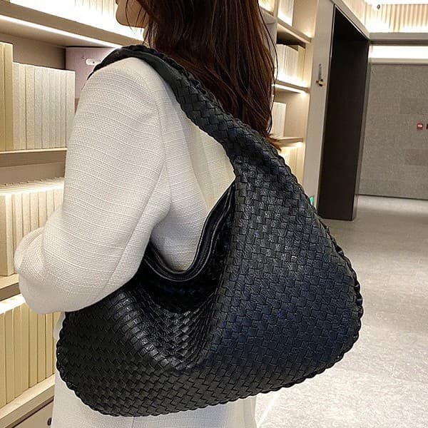 Cross-border niche French woven bag for women, elegant and versatile handbag, textured shoulder bag suitable for commuting