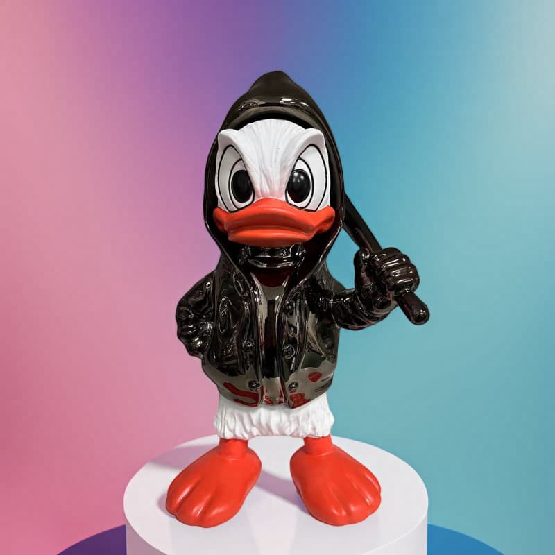 Desktop Donald Duck Figurine Wall Cabinet Wine Cabinet Study Decoration Housewarming Children's Gift TV Cabinet Home Kids Room