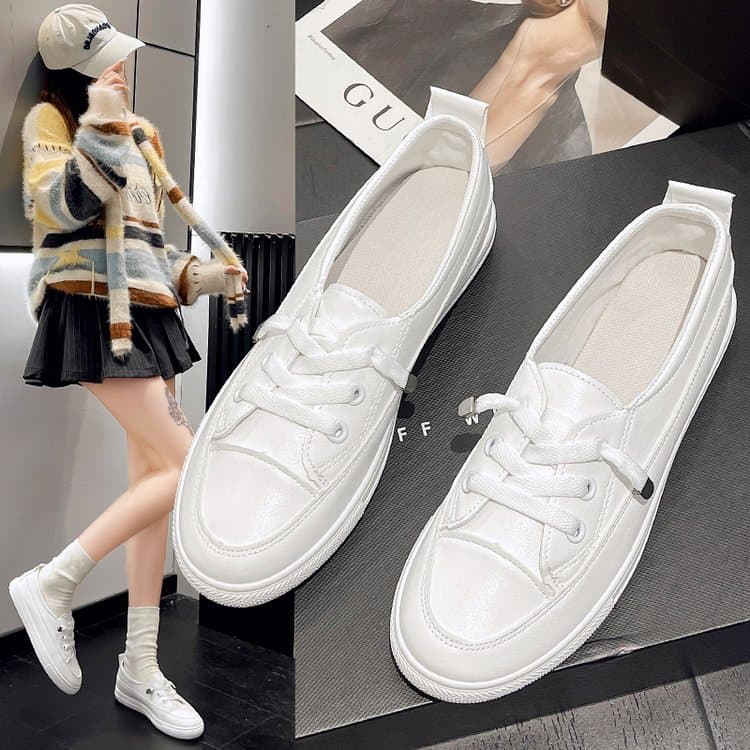 Wholesale Women's Casual Canvas Shoes 2025 New Style Low-top Round Toe Lace-up Flat Student Sneakers
