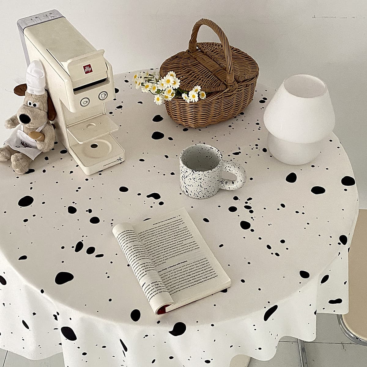 Black and white color-blocked ink splatter curtains, tablecloths, backdrops, student desk inkjet retro creative home furnishings