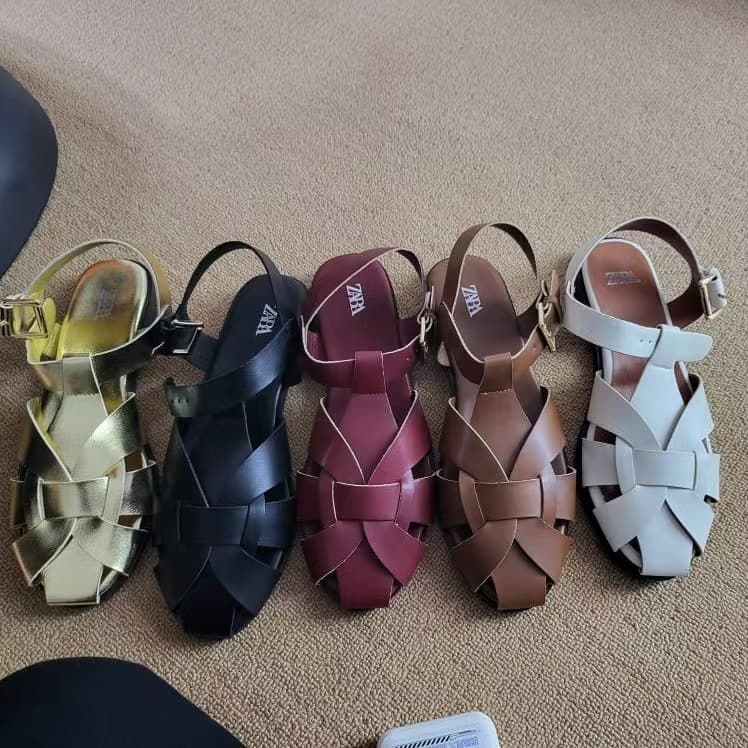 ZA2025 Korean Woven Flat Roman Sandals for Women, New Summer Style with Closed Toe and Back Strap
