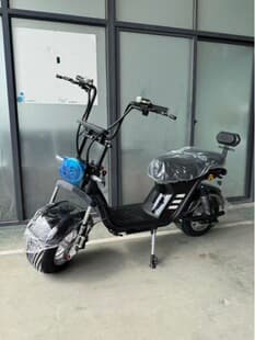 Factory Direct Brazil Hot Selling Short Axle Scooter Lithium Battery 60V Big Harley Electric Vehicle Wide Tire Adult Electric Scooter