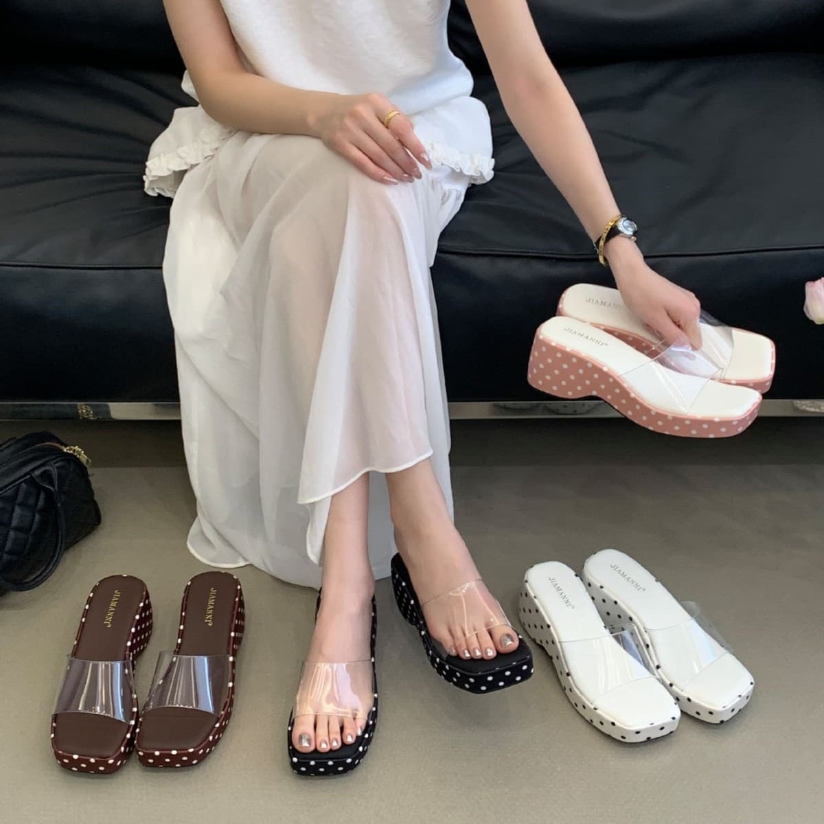 2026 New Thick-Sole Slippers for Women Summer Fashion Outdoor One-Strap Polka Dot Wedge Transparent High-Heel Sandals