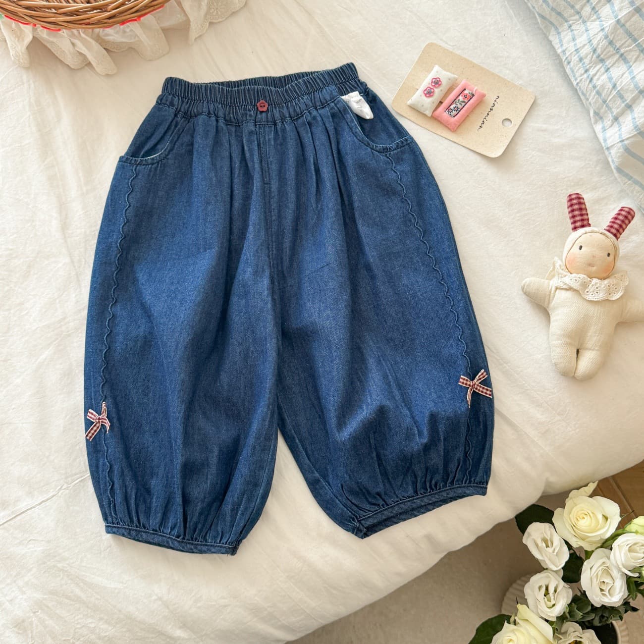 New Japanese Mori-style girl's denim bloomers loose embroidered bow nine-point pants Korean style casual pants