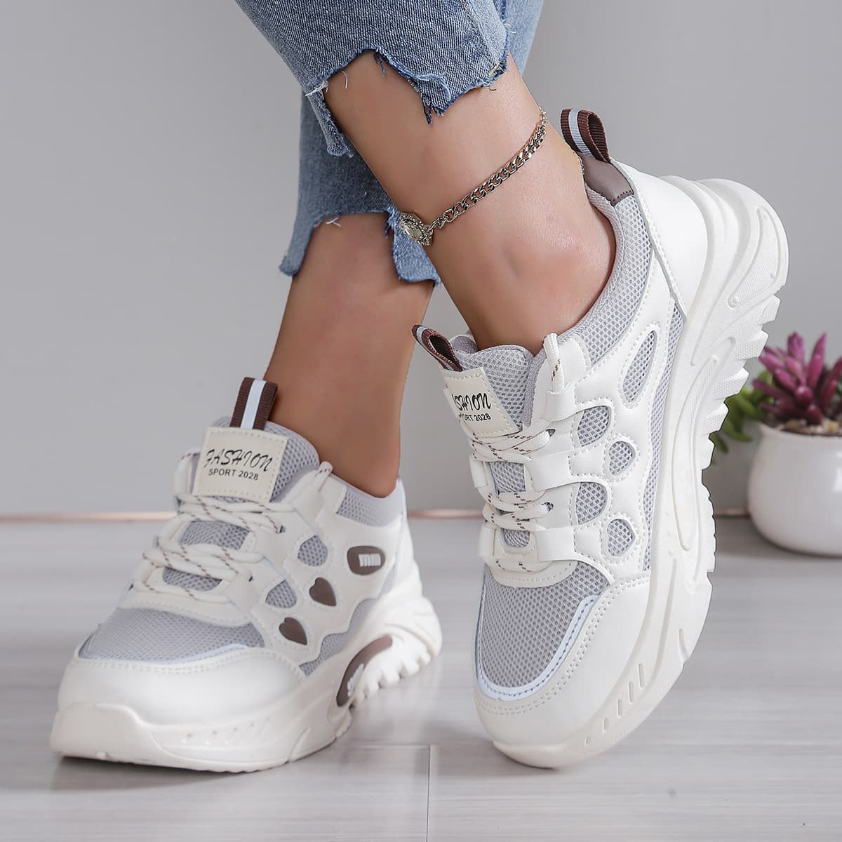 Soft Leather Casual Women's Shoes Lightweight Anti-Slip Wear-Resistant Dad Shoes Fall New Arrival Air-Evaporating Mesh Sneakers
