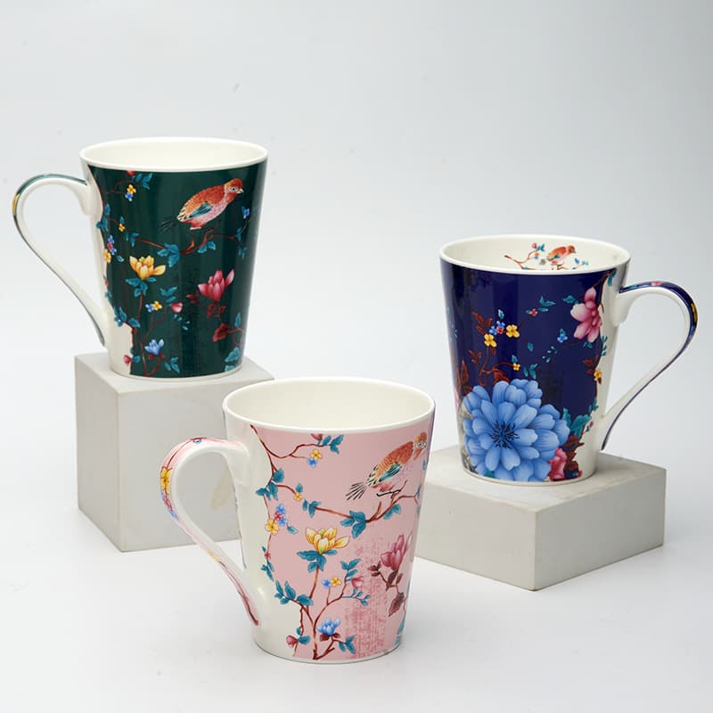 Wholesale V-shaped Household Ceramic Mugs Couple Milk Coffee Cup Gift with Customizable Logo Bone China Water Cup