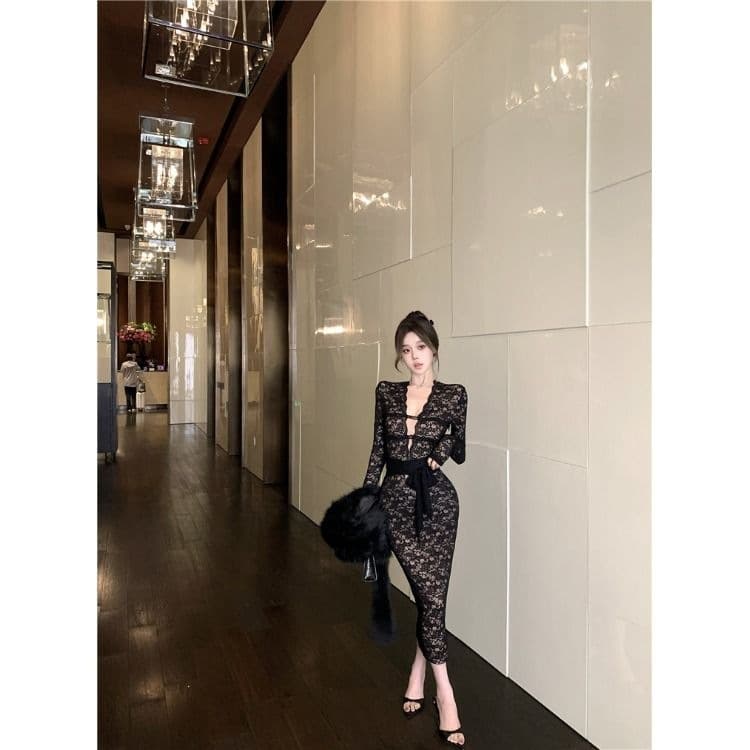 Dark women's slim mid-length hip-hugging skirt slimming strap v-neck black autumn and winter waist pure desire long-sleeved dress