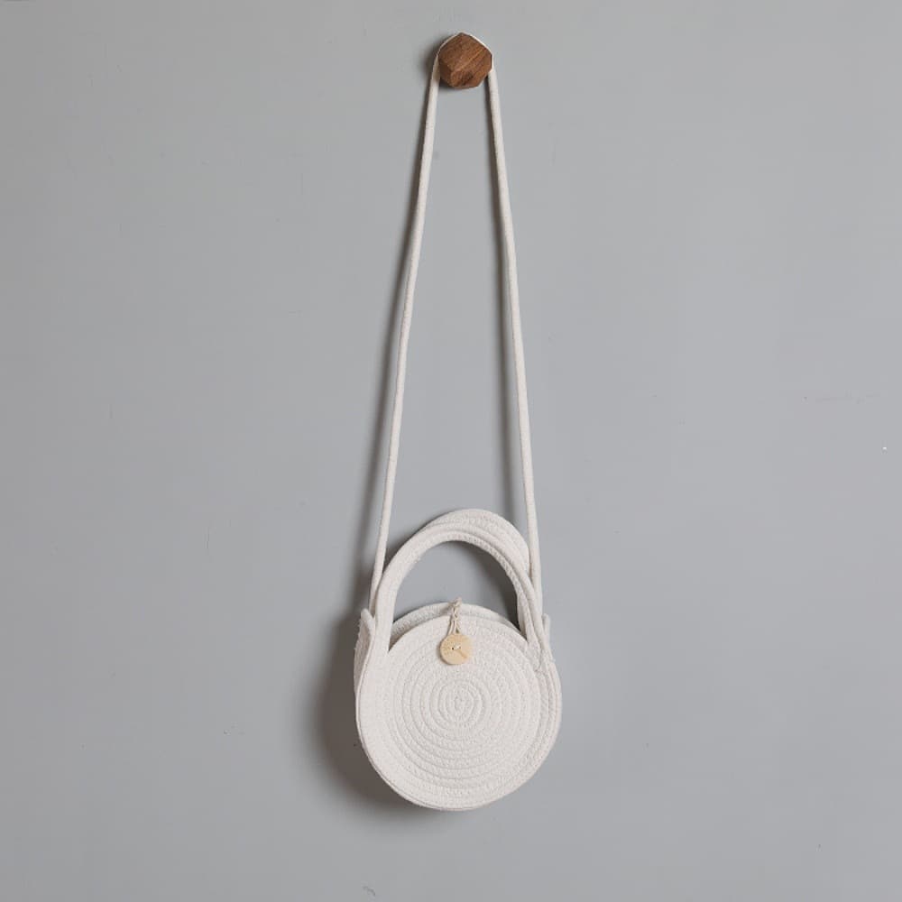 Autumn and Winter Fresh Style Crossbody Bag, Stylish Simple Woven Bag, Forest-Style Straw Bag, Small Round Crossbody Bag for Women, Wholesale