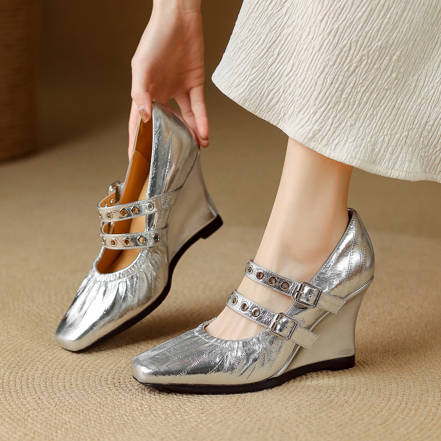 Gold and Silver Square Toe Shallow Mouth Mary Jane Shoes Designer Metal Buckle Wedge Heel Flats Women's 9cm Double Row Buckle High Heels