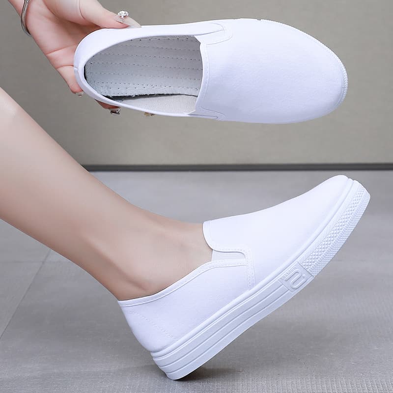2025 spring new traditional Beijing white cloth shoes women anti-slip thick sole work shoes slip-on solid color women's shoes