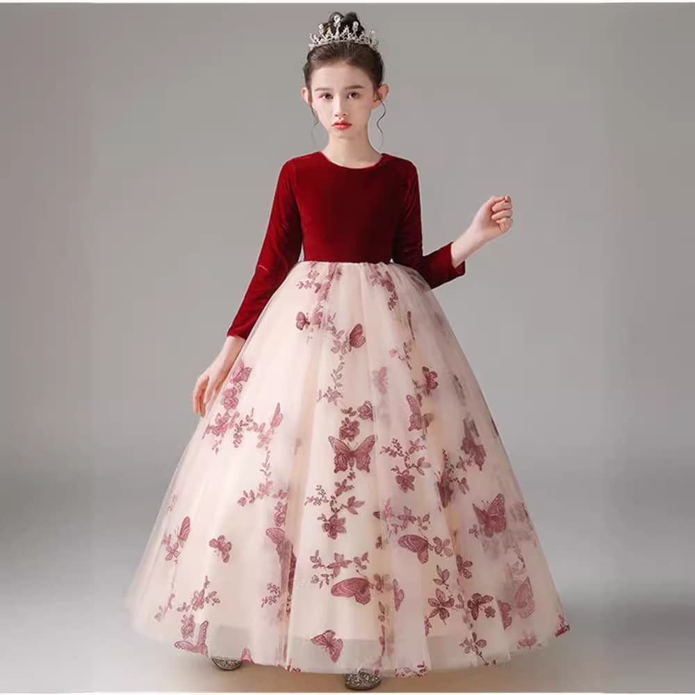 Children's birthday party dress princess violin piano playing girl New Year's Day party host dress