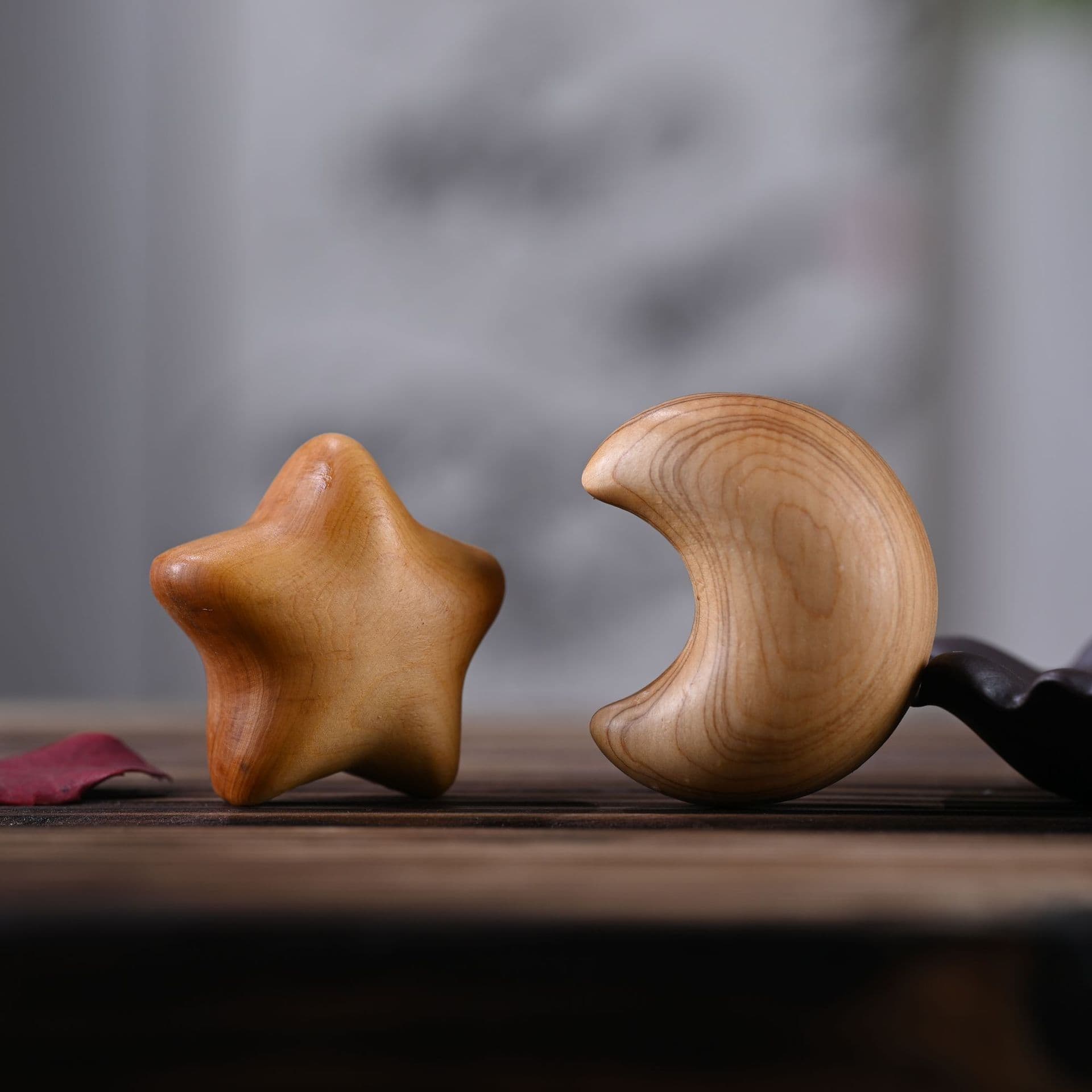 Cliff Cypress Smiling Face Star Small Moon Cloud DIY Bracelet Fashion Accessories Solid Wood Carving Creative Mini Ornament