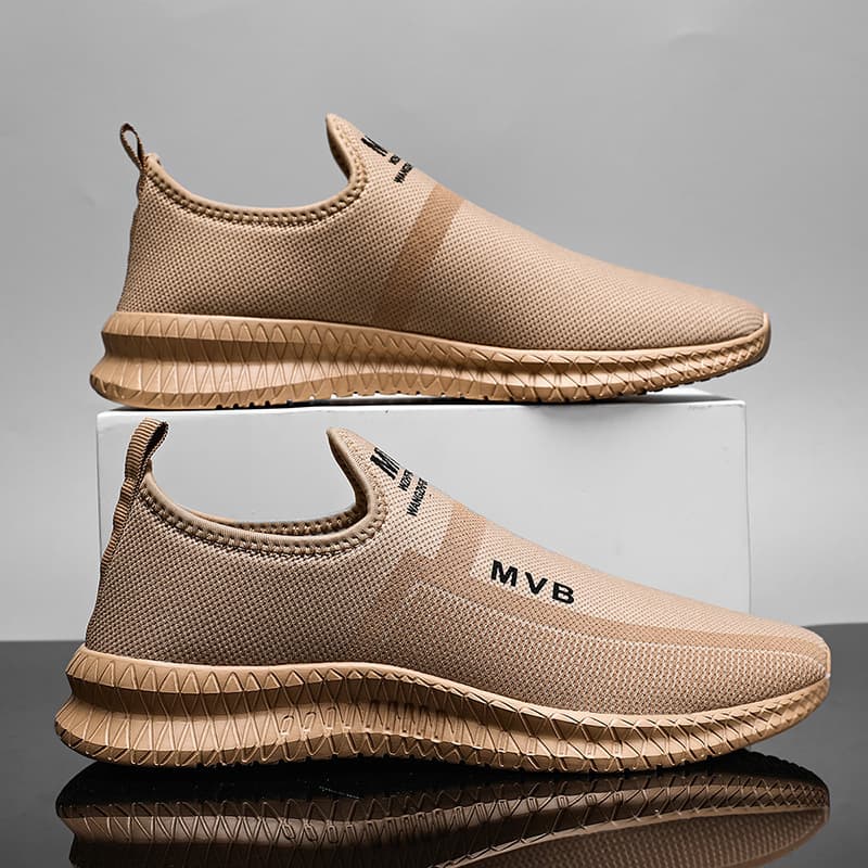 Men's Breathable Fly Knit Sports Shoes Summer Anti-Odor Versatile Trendy Mesh Footwear Flat Heel Round Toe Comfortable Casual Sneakers