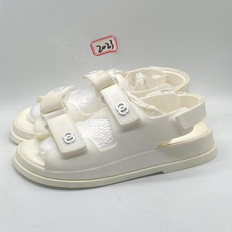 Wenzhou Shoe Factory Size Clearance Genuine Leather Stylish Sandals for Women Durable Student Summer Slippers Outdoor Beach Shoes for Women