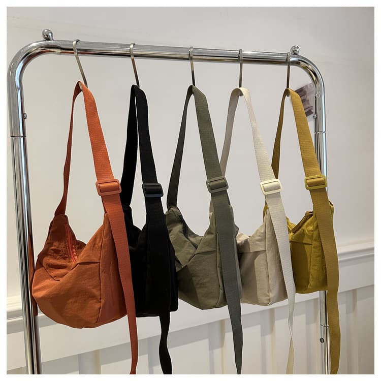 Trendy, minimalist, versatile solid-color handbag for women, casual everyday fashion crossbody and shoulder bag