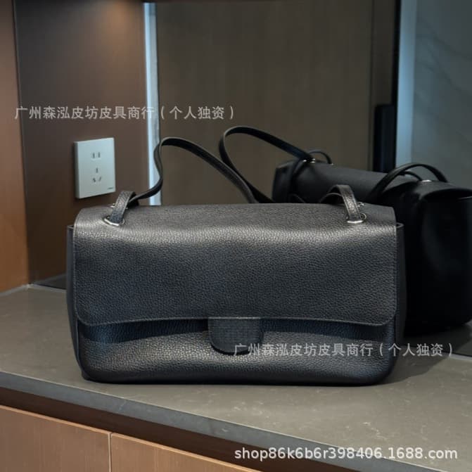 26s New Lychee Pattern Cowhide Women's Bag CF Maxi Airport Bag Shoulder Crossbody Briefcase Commuter Underarm Bag