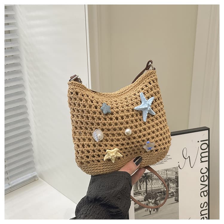Woven Hollow Bag Women 2026 New Spring Summer Beach Vacation Travel Phone Bag Sandals Bag Shoulder Crossbody Bag