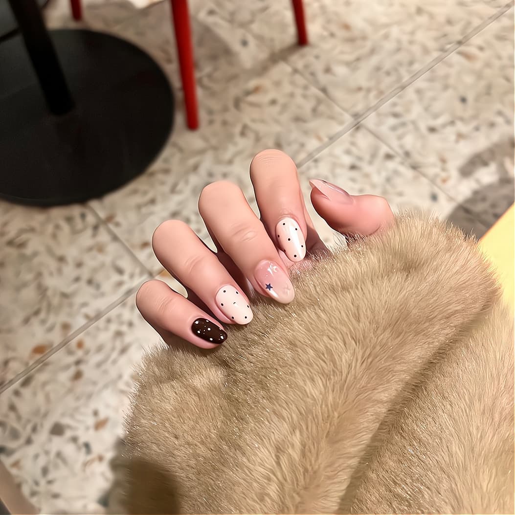 [Lingluo Original] Korean Ins Pink Brown Polka Dot Star Cat Eye Nude Handmade Finished Nails Wholesale Available