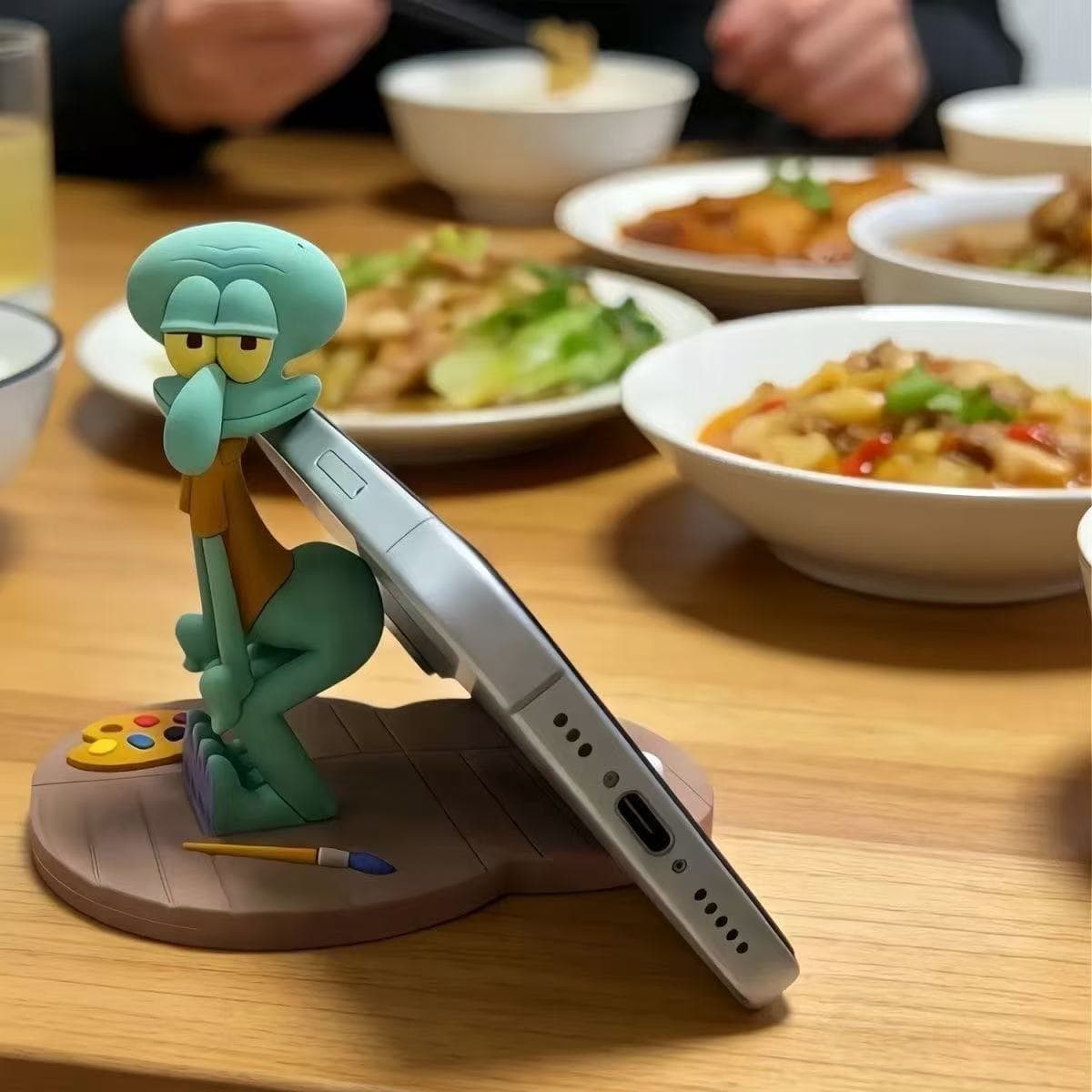 Squidward cartoon creative mobile phone holder cute desktop ornaments gift Squidward mobile phone holder for lazy people chasing dramas