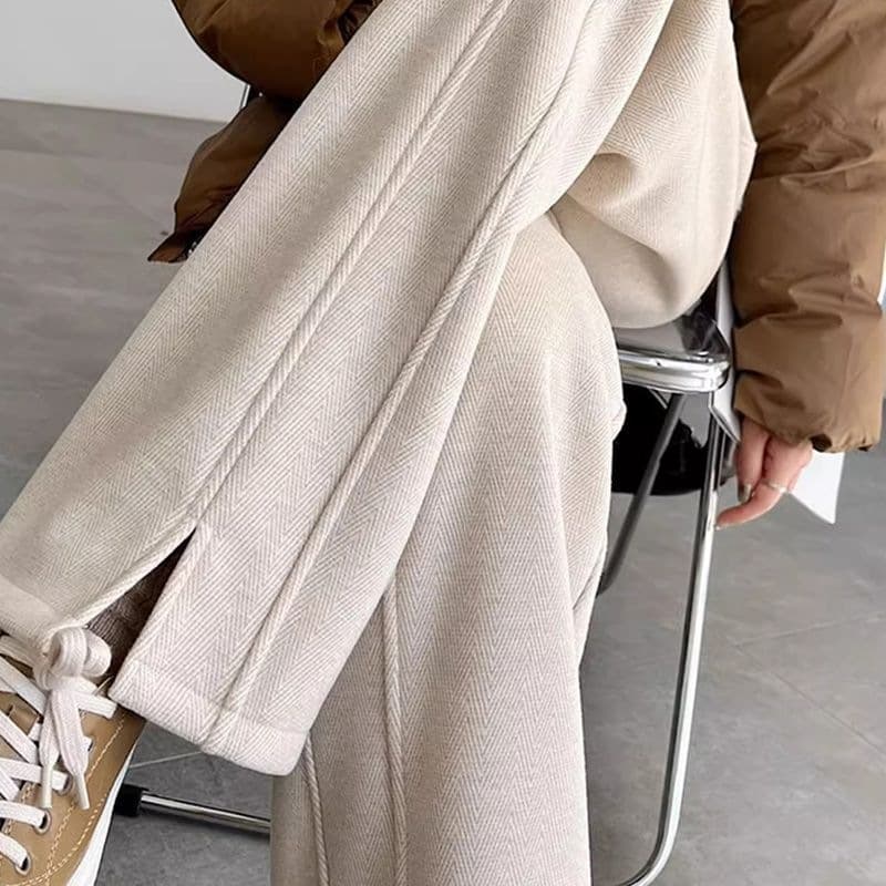 Autumn and winter large size fat mm 300 pounds plus velvet thickened wide-leg pants for women woolen slit straight narrow version banana pants