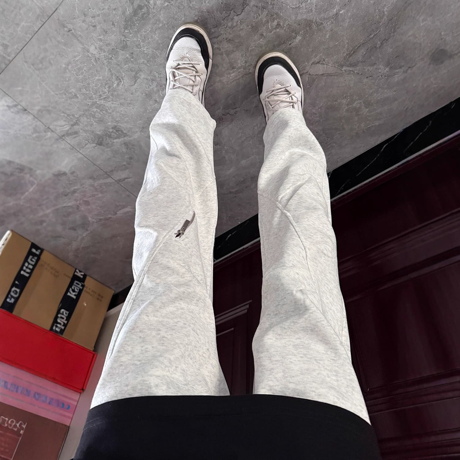 American hiphop pleated paratrooper pants for men in autumn trendy brand zipper design white floral gray straight long pants