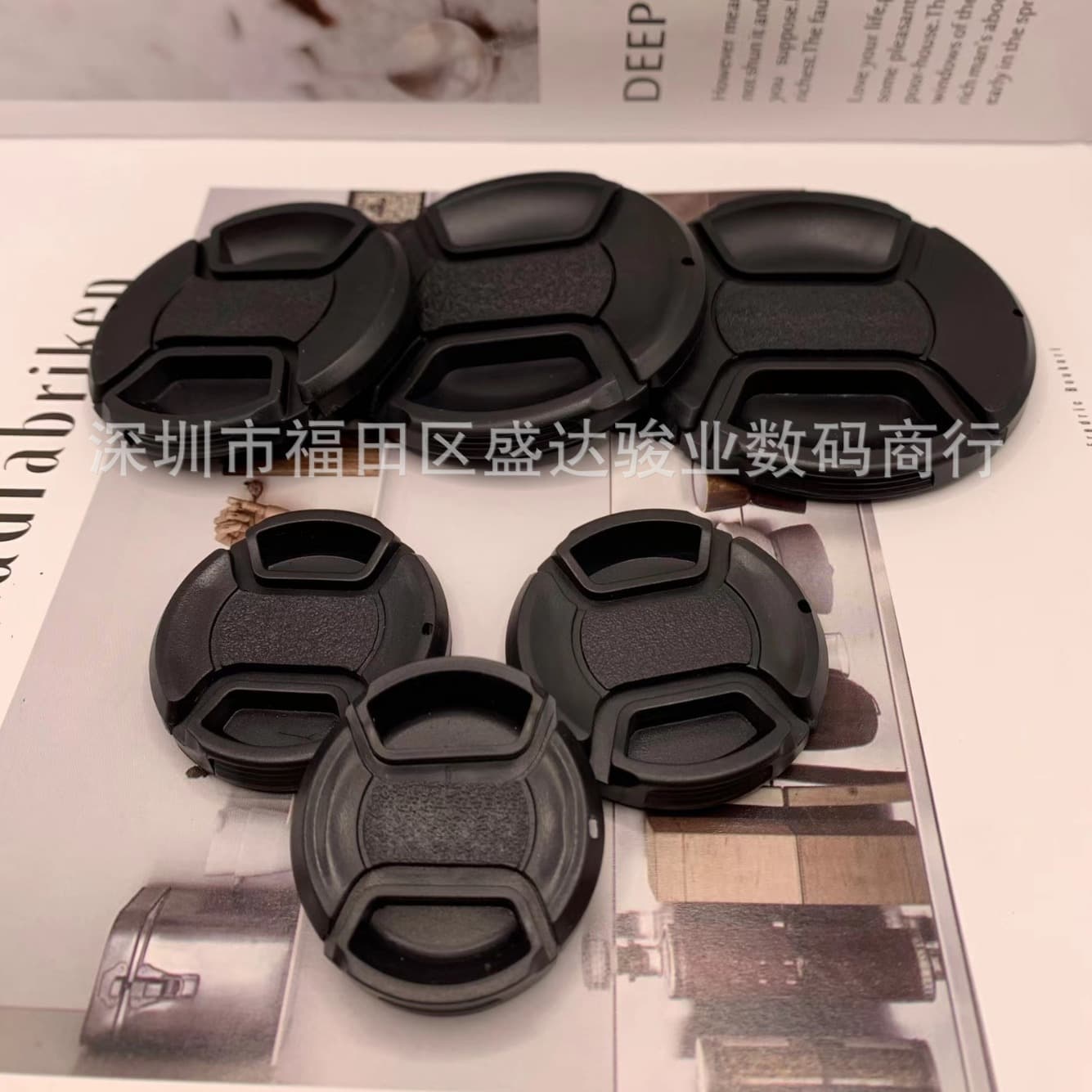 Wholesale Lens Cap, Blank Center-Pinch DSLR Camera Lens Protection Cover Unmarked Dust Cap with Anti-Loss Strap, Manufacturer