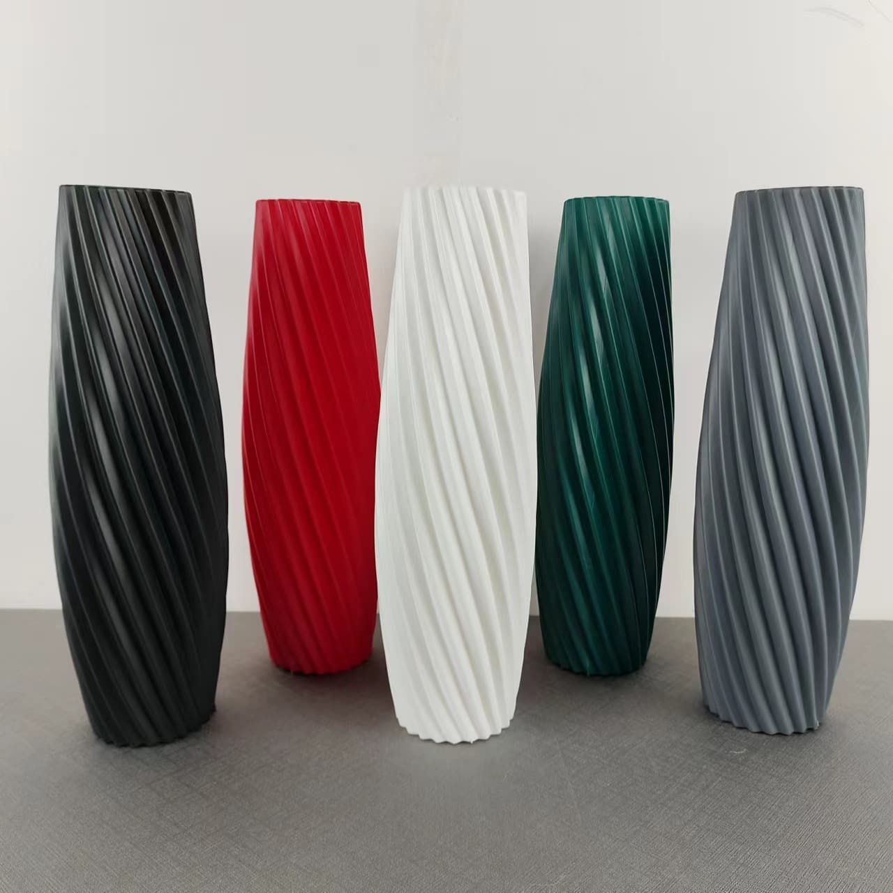 Wholesale European hydroponic vase flower arrangement high style creative ornaments imitation ceramic plastic vase in s wind flower device