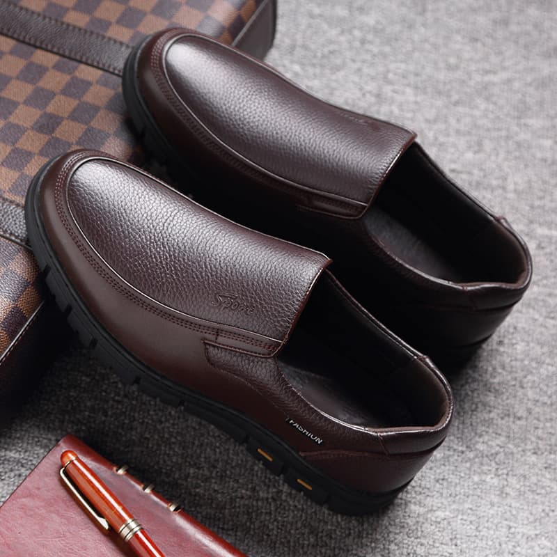 Winter Casual Leather Shoes for Men, Fleece-Lined Cotton Shoes, Slip-On Non-Slip Soft Sole, Middle-Aged and Elderly Dad Shoes
