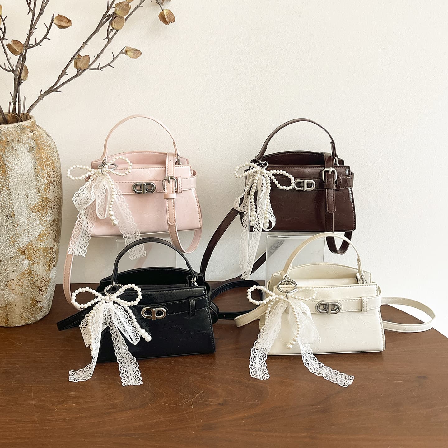 Crossbody Bag Vintage Light Luxury Handbag for Women Spring Trendy Versatile Shoulder Bag Large Capacity Commuter Bag