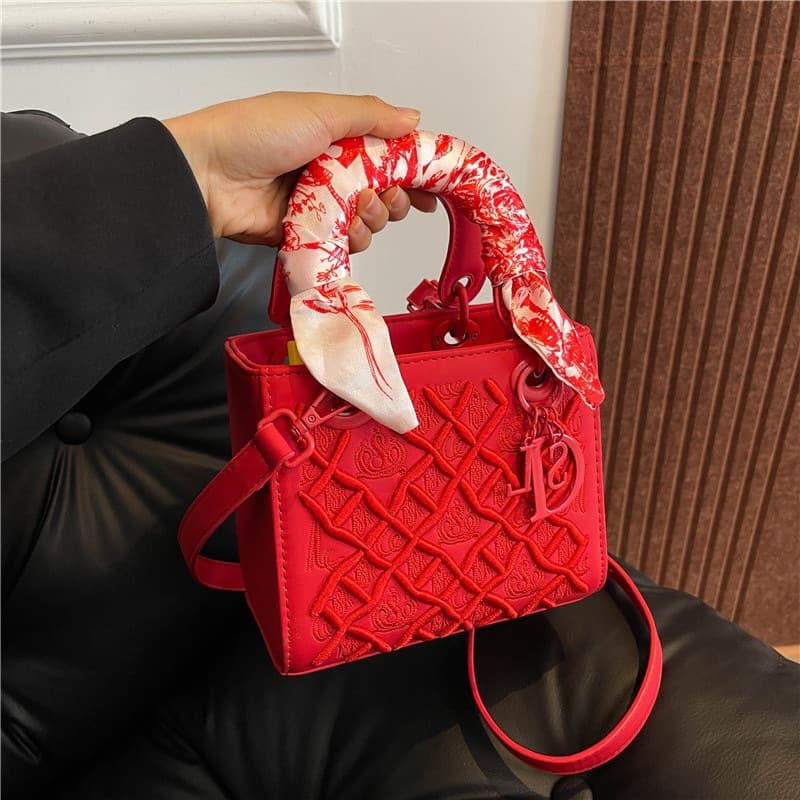 Embroidered Women's Bag Wholesale Handbag 2026 New Style Cross-border Fashion Women's Handbag Shoulder Crossbody Lady Dior Bag
