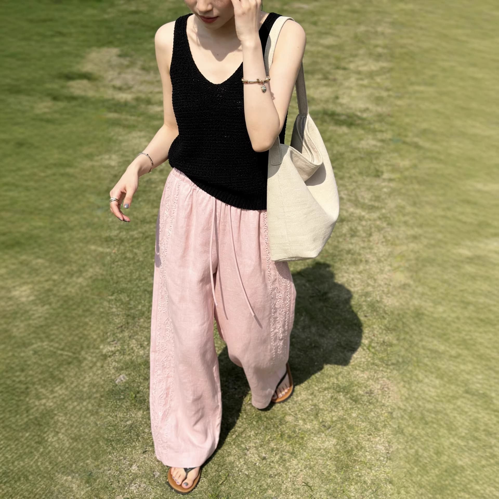 Spring and summer new style linen embroidered wide-leg pants, artistic embroidered elastic waist, clean version, versatile straight-leg pants, casual pants for women