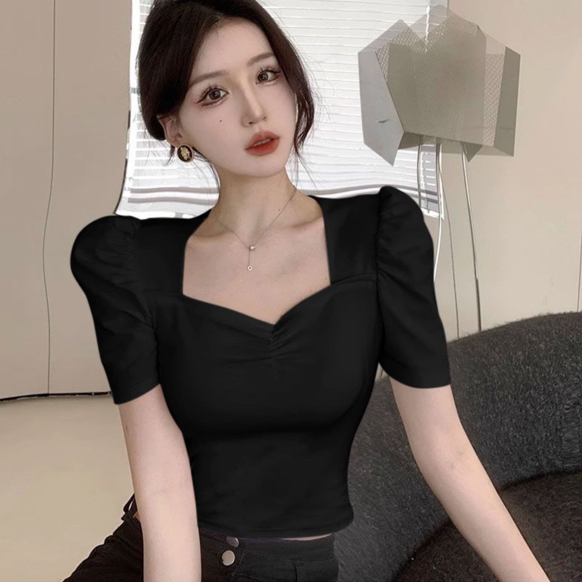 French retro square neck puff sleeve t-shirt for women summer hot girl slim sexy short top design short-sleeved T-shirt