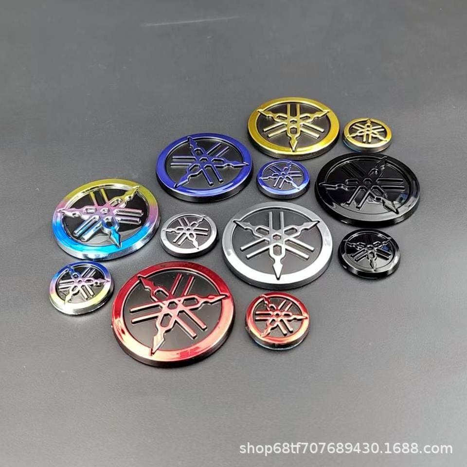 Best selling in Southeast Asia, suitable for Yamaha motorcycles, ABS plastic hard labels, fuel tank stickers, personalized three-dimensional decoration