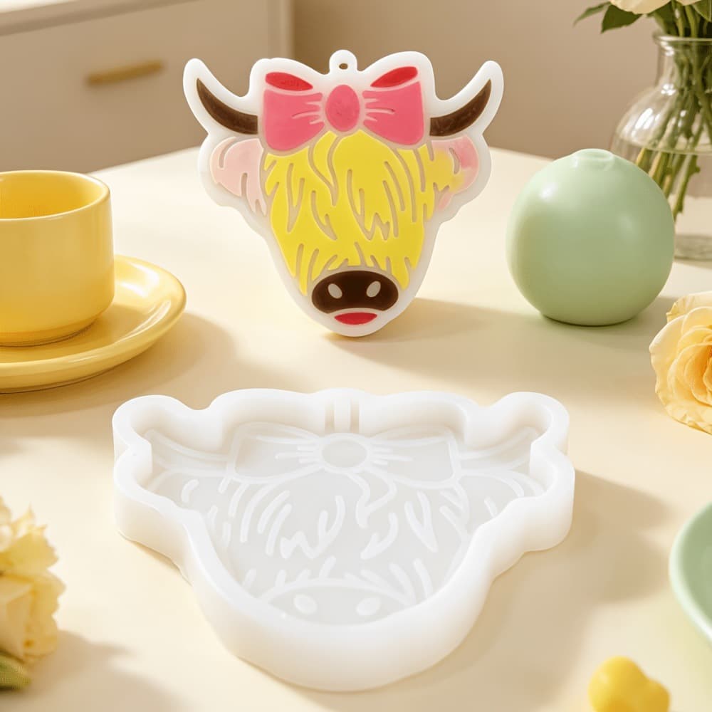 8485*2 Highland Cow Keychain Mold Silicone Mold Decoration DIY Silicone Mold