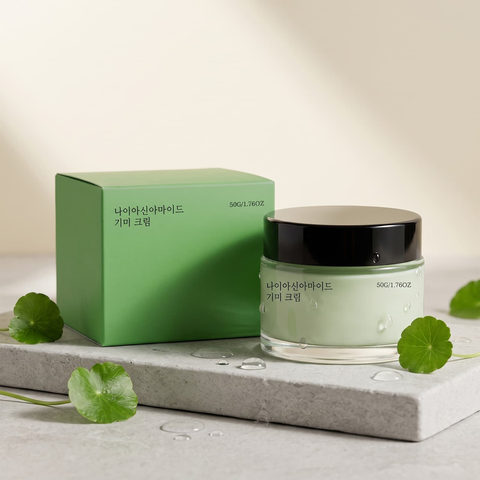 Niacinamide Moisturizing Cream Softens, Evens and Shines Facial Complexion Moisturizing and Maintaining Toning and Moisturizing Cream