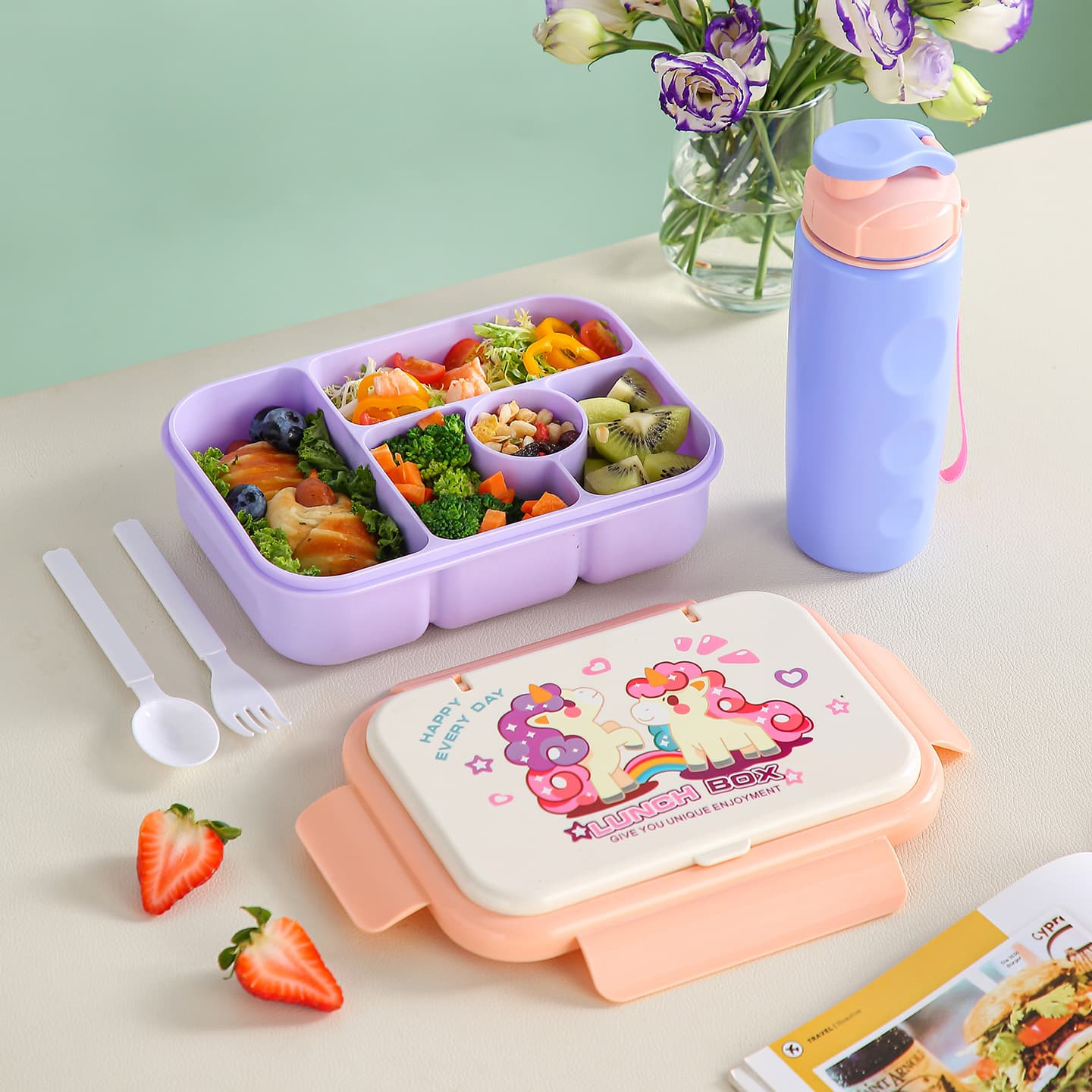 Cartoon children's plastic compartment lunch box for primary school students large capacity lunch box with sauce compartment fruit picnic box