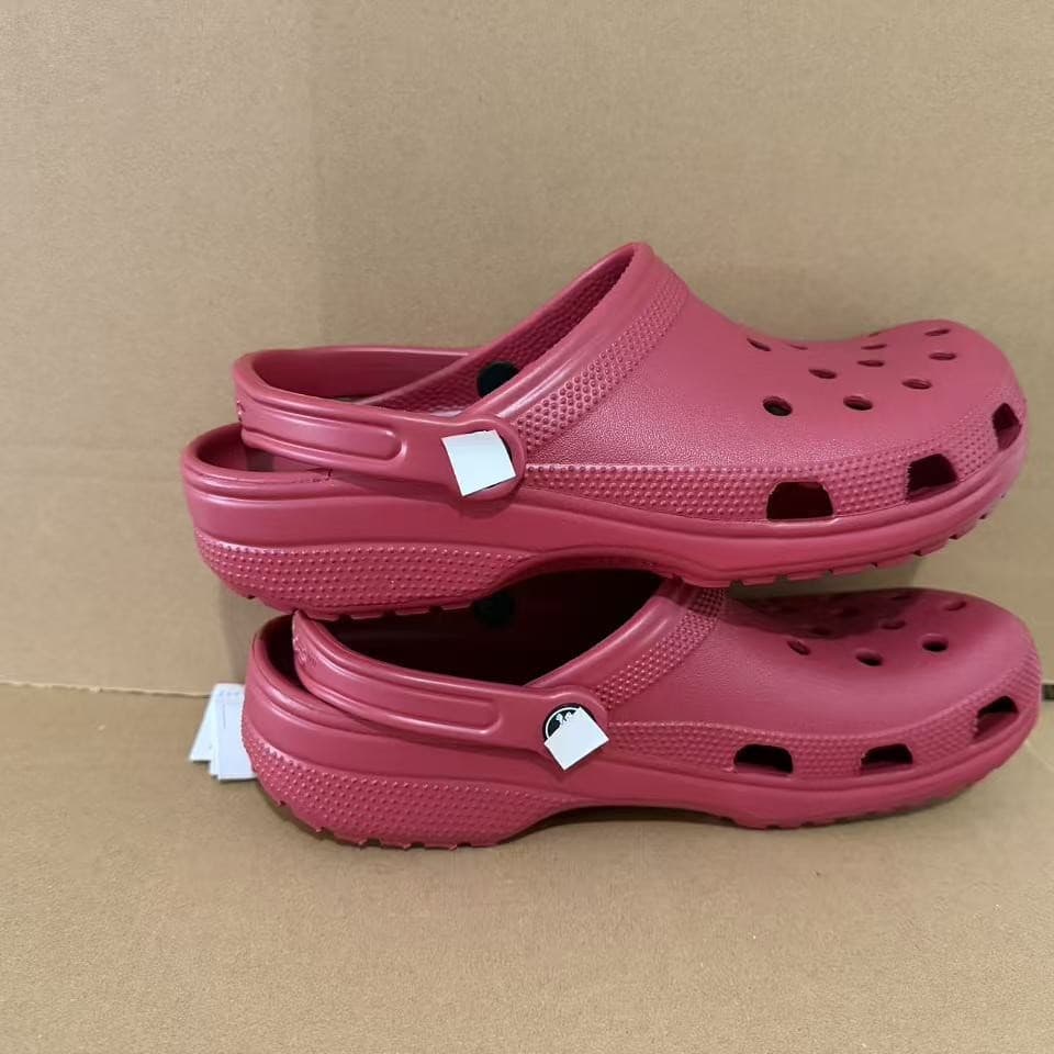 Celebrity style clogs, men's and women's breathable and comfortable sandals, outdoor closed-toe slippers, couple beach shoes, trendy style 10001