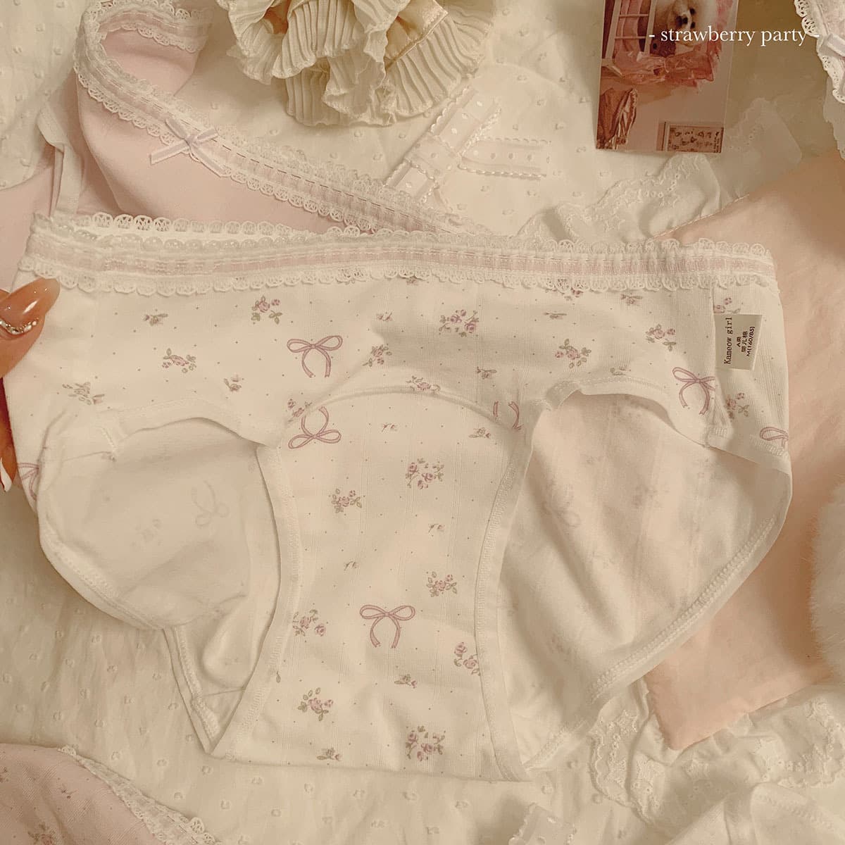 Sweet Strawberry Party 10A Antibacterial Girlish Pure Desire Extended Crotch Women's Underwear 2025 New Arrival
