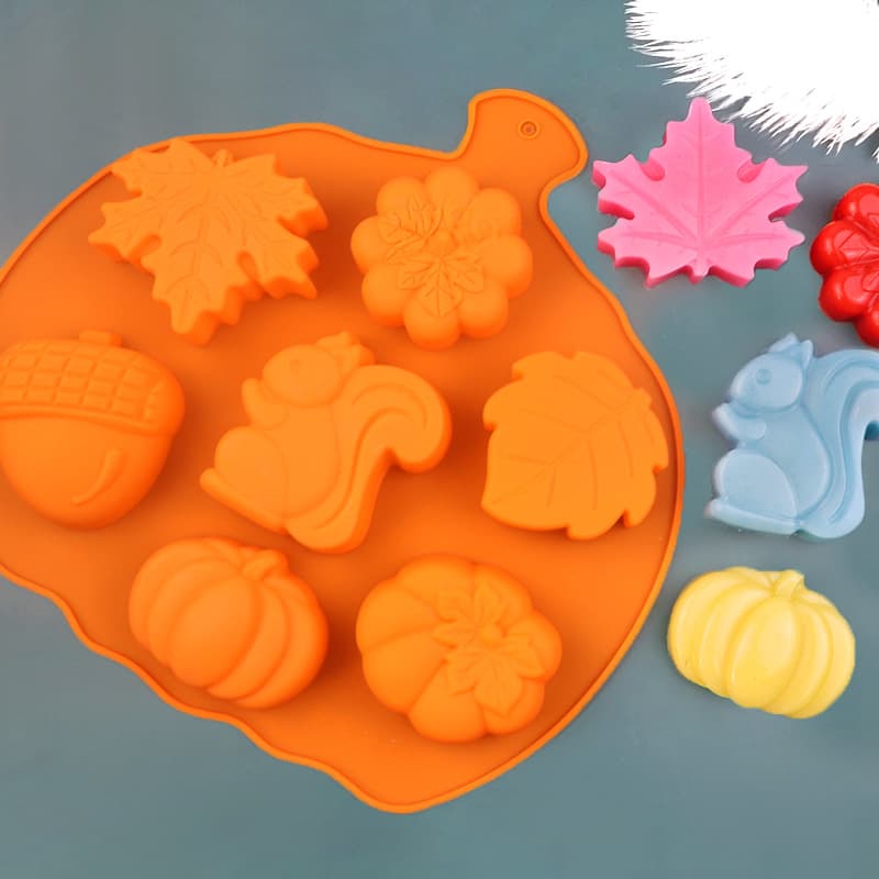 Sugar Castle Spot 7 Pumpkin Leaves Silicone Cake Mold DIY Baking Handmade Cold Soap Mold Ice Tray Mold